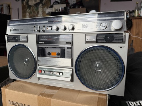 Aiwa stereo 600 radio cassette - stereo,