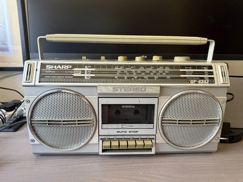 Sharp 4343 stereo radio - ,