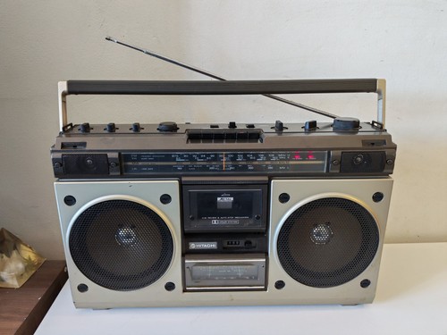 Hitachi trk 8200e ghetto - hitachi,