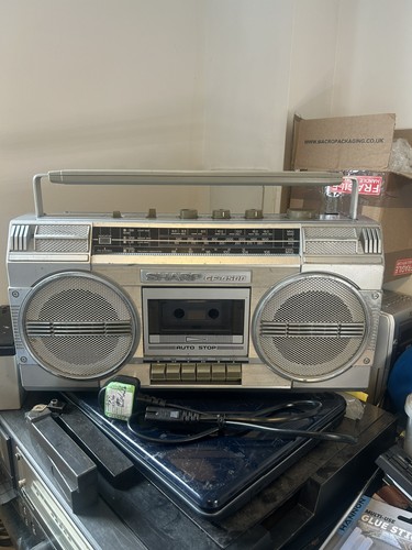 Vtg sharp 4500 ghetto - sharp,