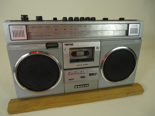 Sanyo 4200 boombox - sanyo,