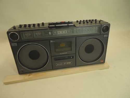 Sharp 9090 boombox - gf,
